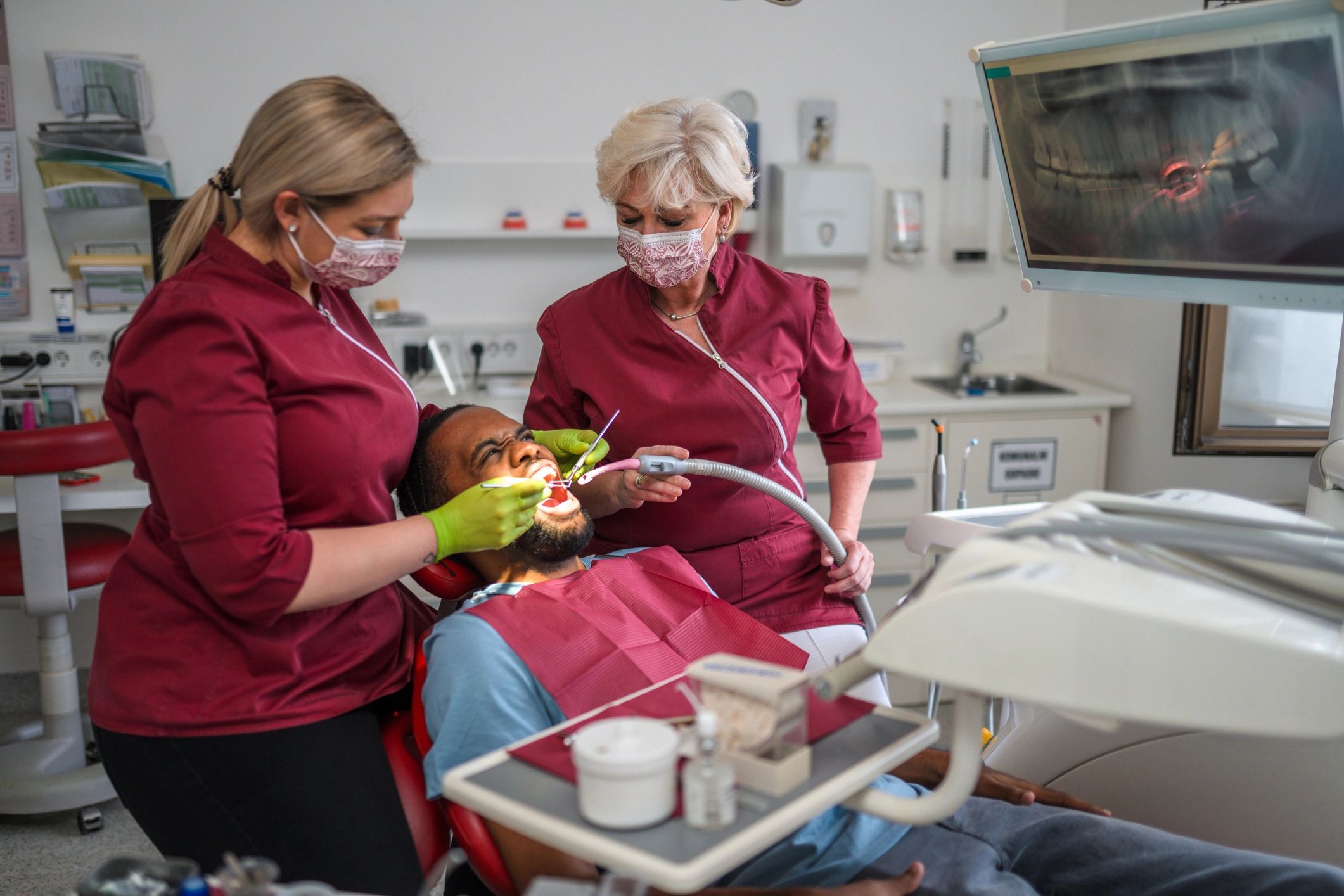 dental assistant training
